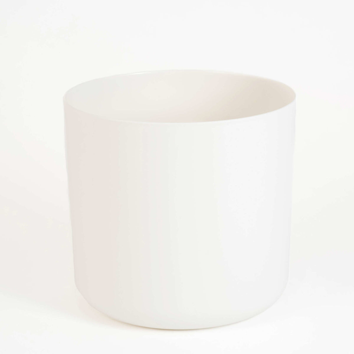 Straight edged pot
