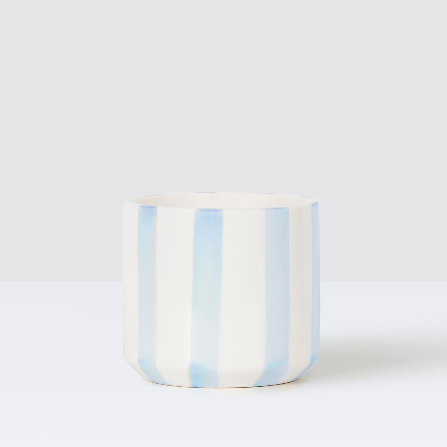 Ribbon pot