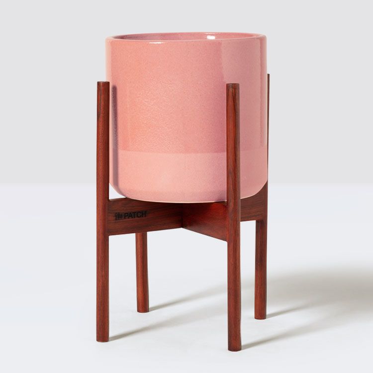 Dipped pot in stand