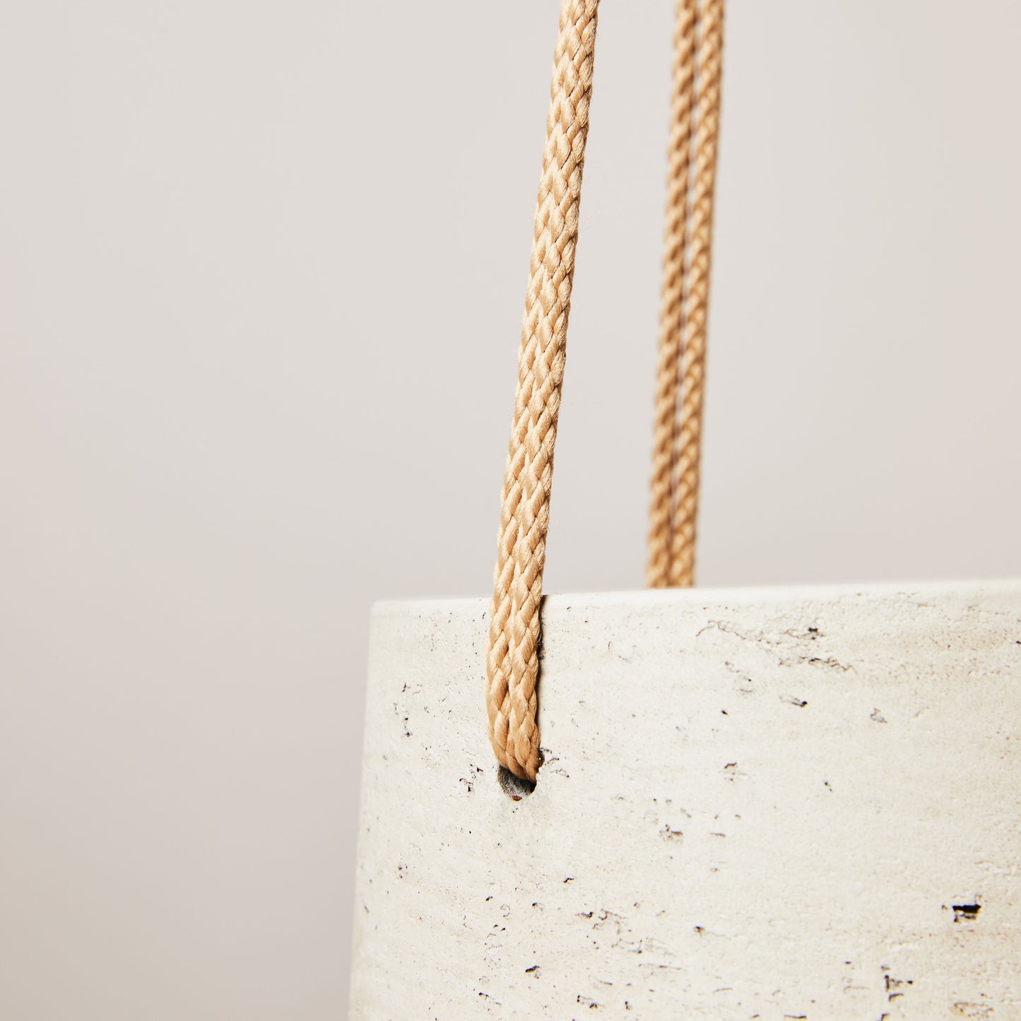 Clay hanging pot
