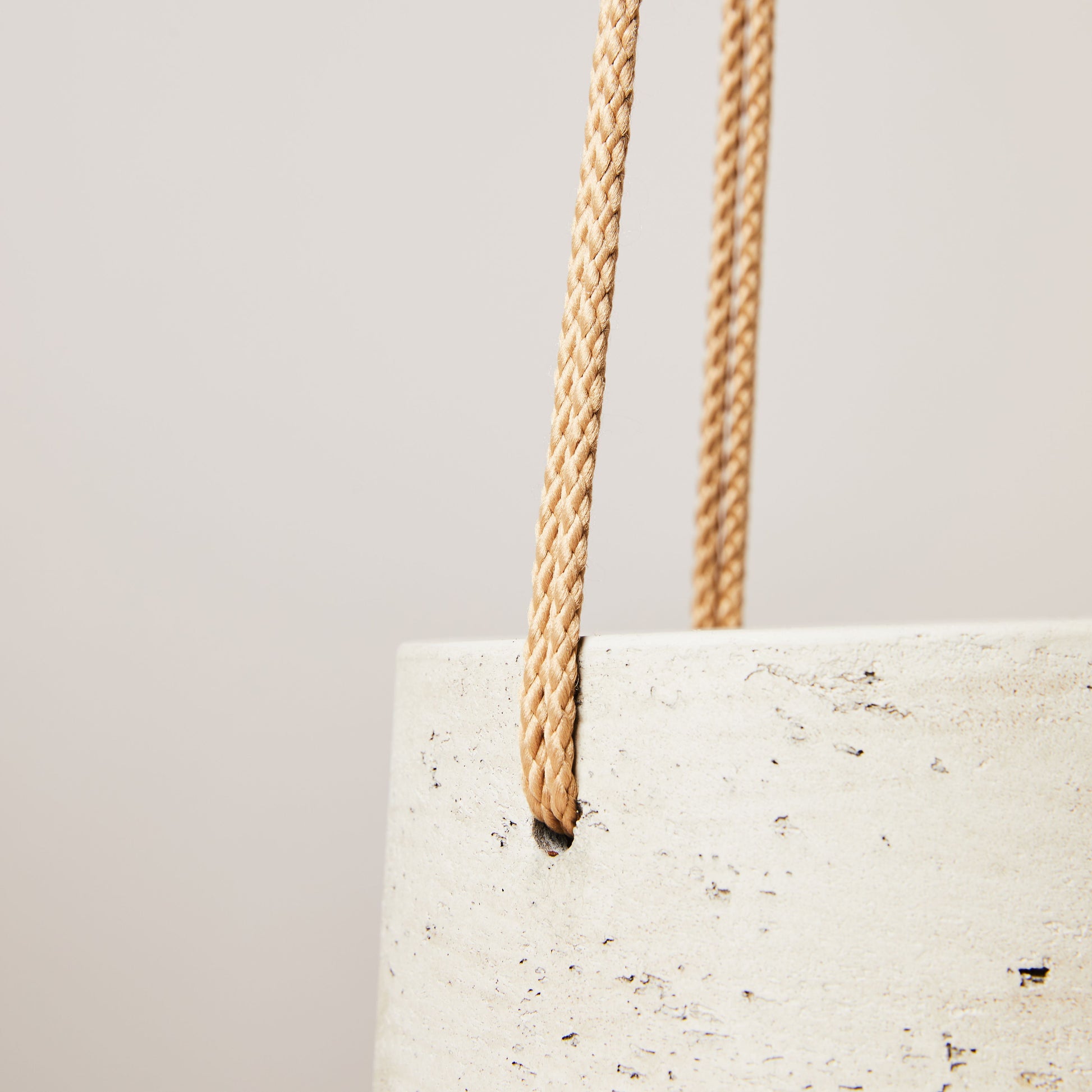 Clay hanging pot