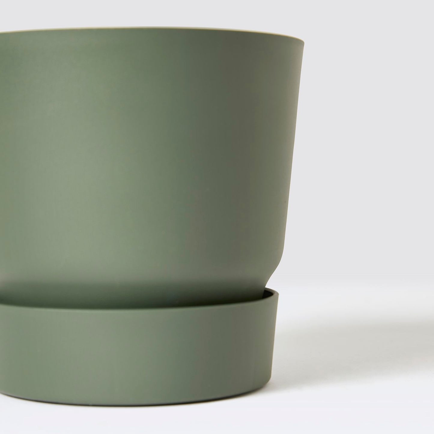 Reservoir pot