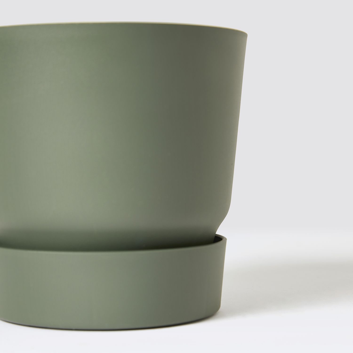 Reservoir pot