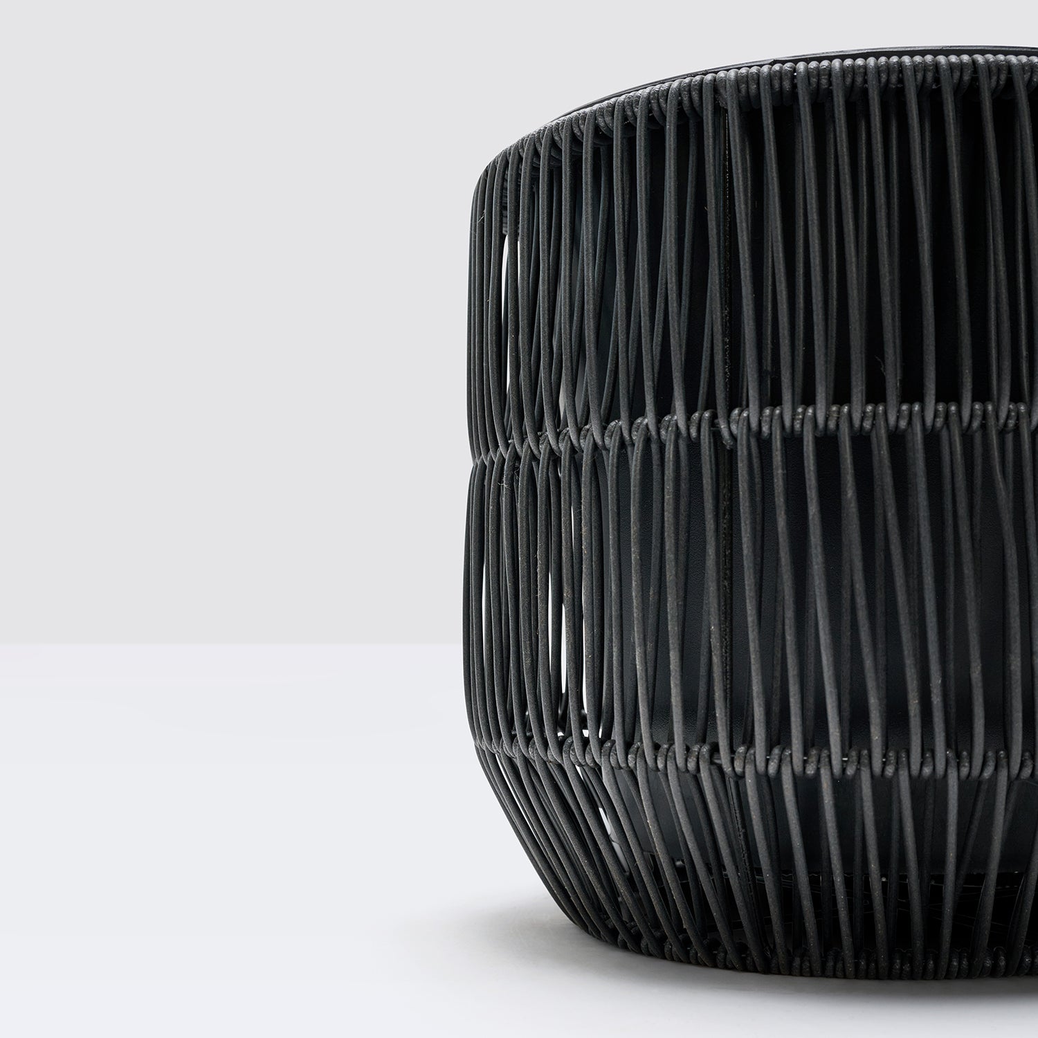 Recycled polyrattan pot | Patch Plants