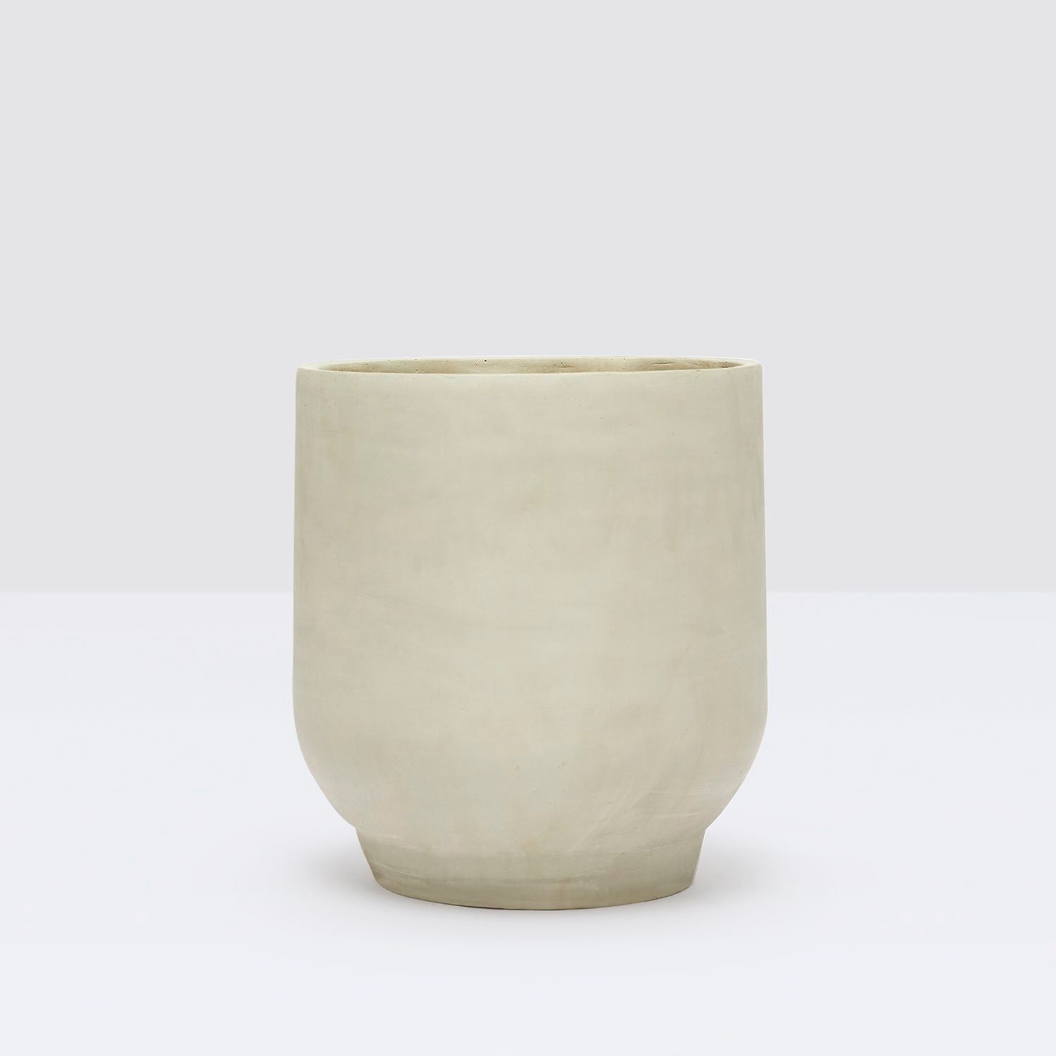 Concrete ridge pot