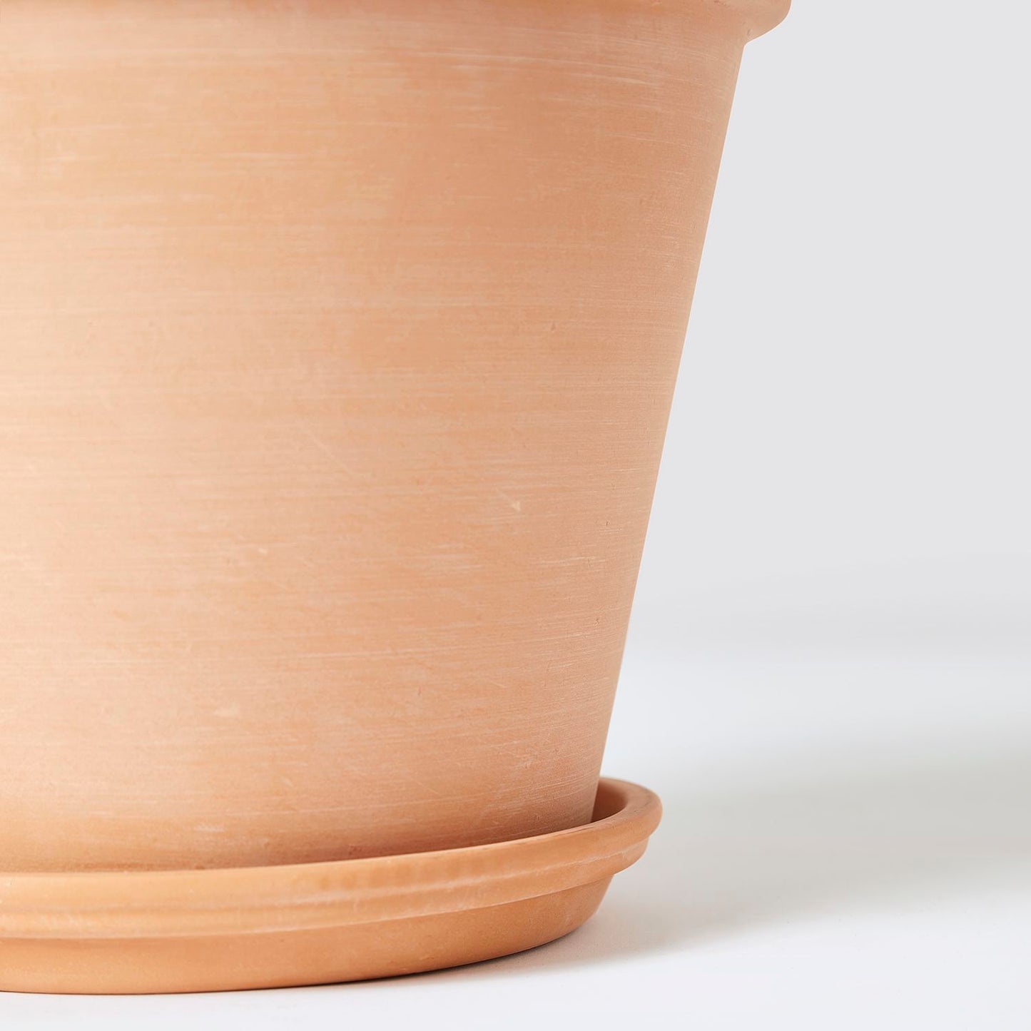 Terracotta pot with saucer