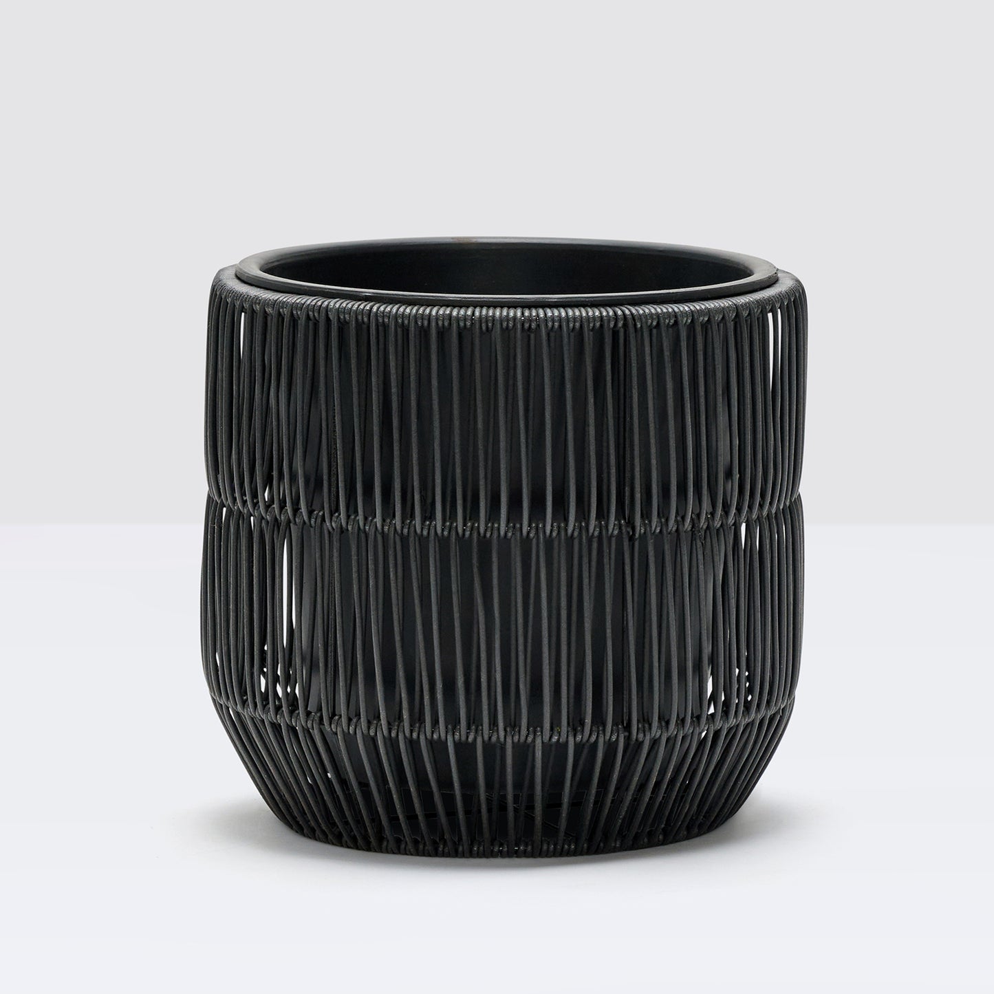 Recycled polyrattan pot | Patch Plants
