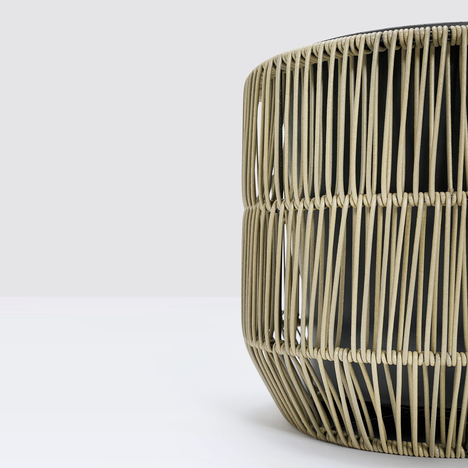 Recycled polyrattan pot | Patch Plants