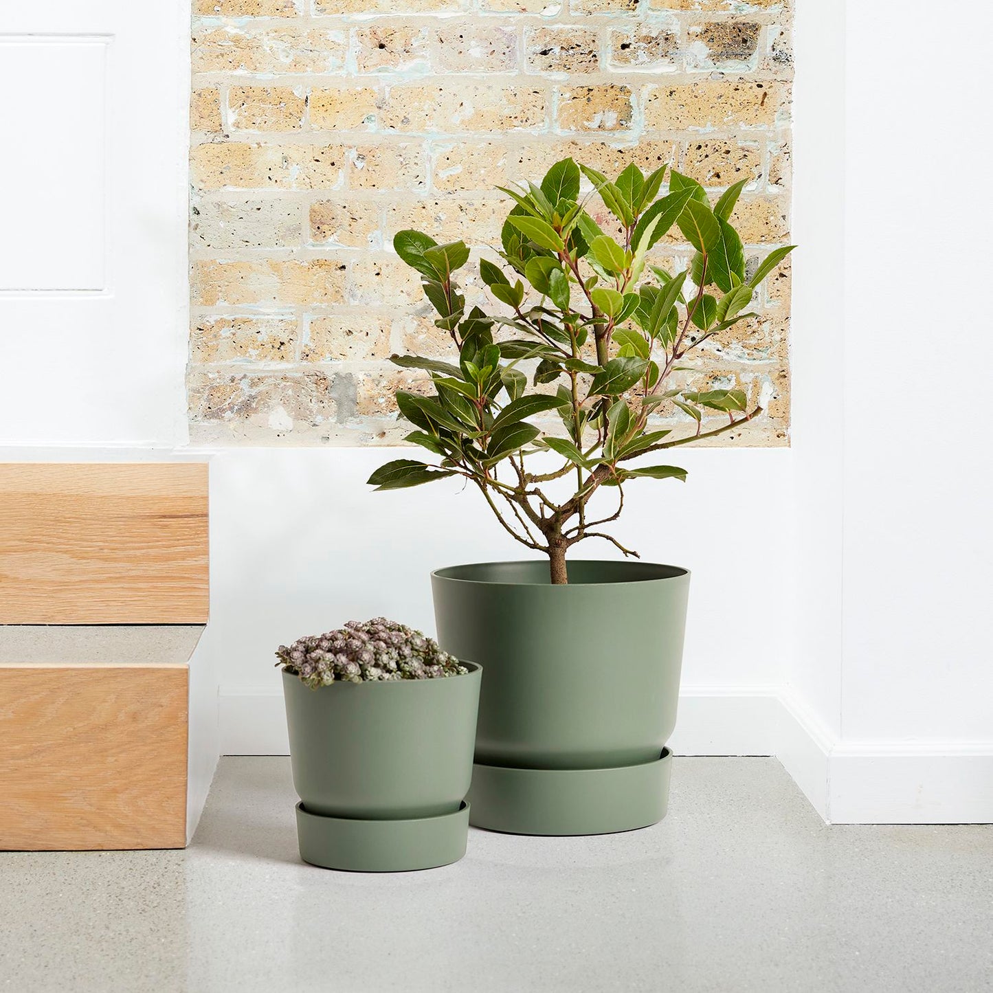 Reservoir pot