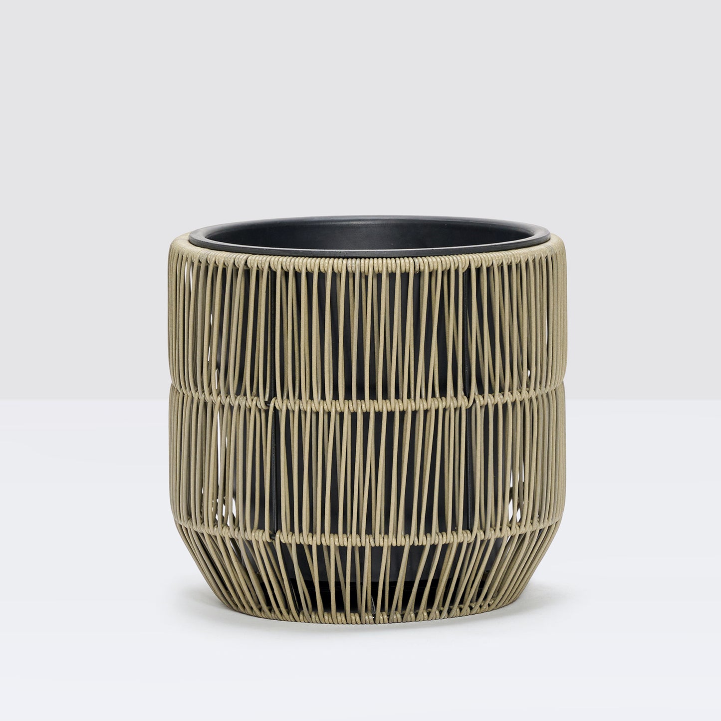 Recycled polyrattan pot | Patch Plants